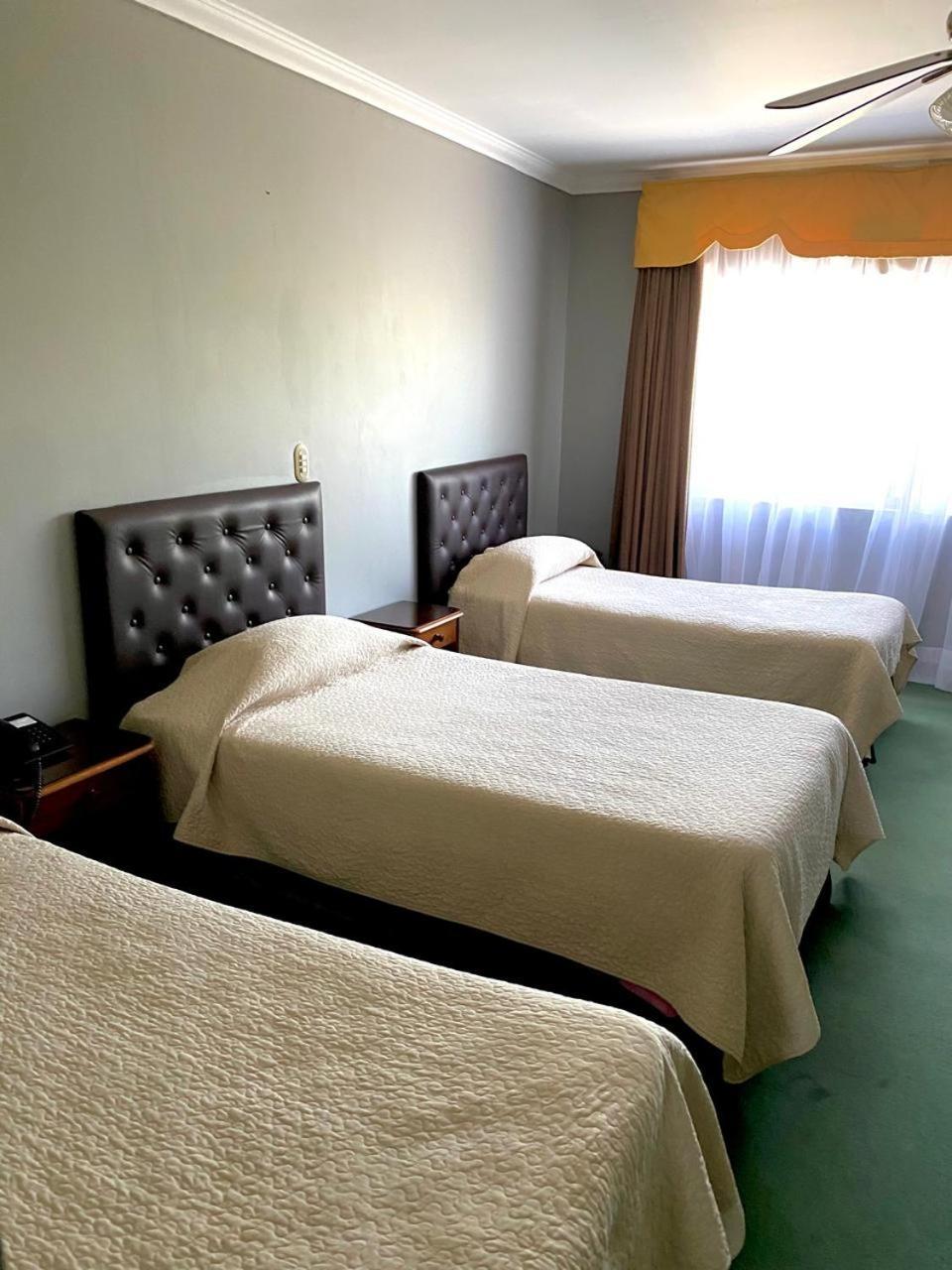 Hotel Econohotel ロサンゼルス エクステリア 写真
